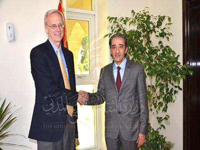 السيد الحبيب الأمين مع السيد وليام ريبوك القائم بأعمال السفارة الأمريكية في ليبيا