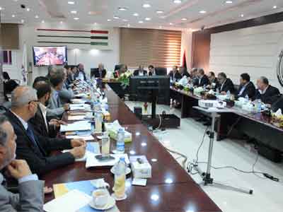 اجتماع لجنة الإدارة بـالبريقة لتسويق النفط في طرابلس  