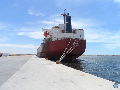 وصول عدد من السفن التجارية إلى ميناء بنغازي 