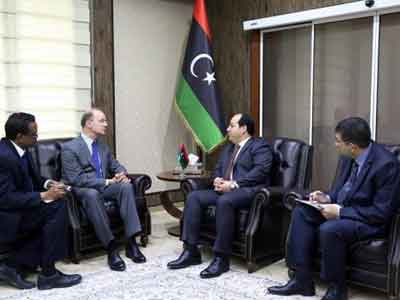 معيتيق يلتقي المستشار العسكري لبعثة الأمم المتحدة للدعم في ليبيا 