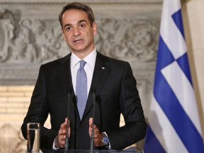 رئيس وزراء اليونان سيعلن الثلاثاء من طرابلس عودة سفارة بلاده للعمل  
