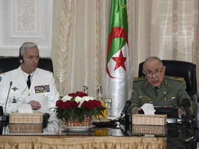 رئيس اركان الجيش الجزائري يدعو فرنسا الى التكفل بإعادة تأهيل مواقع التجارب النووية القديمة، بالصحراء الجزائرية  