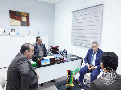 سفير الجزائر لدى ليبيا يقترح إقامة ملتقى لرجال الأعمال بالبلدين في منطقة  واتسوف  المتاخمة للحدود مع ليبيا