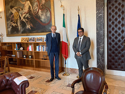 سفير ليبيا لدى إيطاليا يبحث مع البرلمان الإيطالي تعزيز الجهود الدبلوماسية بين البلدين