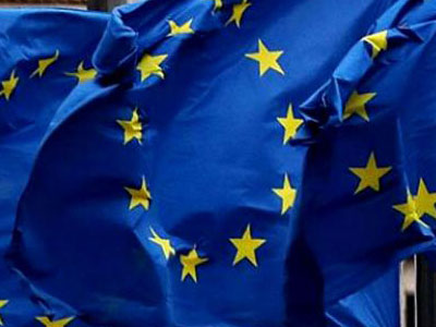 المفوضية الأوروبية تناشد دول الاتحاد الأوروبي بالإسراع في إمداد أوكرانيا بالأسلحة 