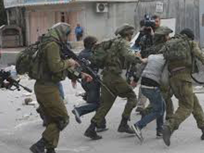 قوات الاحتلال الصهيوني تعتقل 20 فلسطينيا من الضفة وقطاع غز  