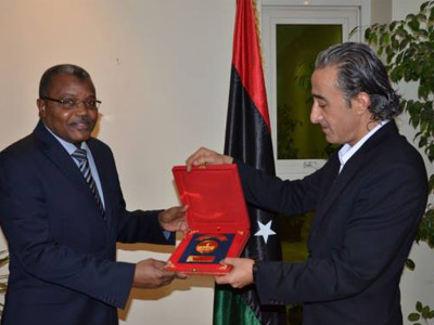 السيد الحبيب الأمين مع سفير دولة السودان لدى ليبيا 