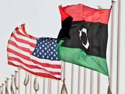 علم ليبيا وأمريكيا 