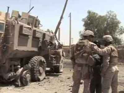 مقتل أربعة مدنيين في هجوم على قافلة للحلف الأطلسي في العاصمة الأفغانية