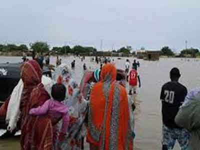 الأمطار تقتل 76 شخصا وتشرد الآلاف وتعطل الحركة في السودان