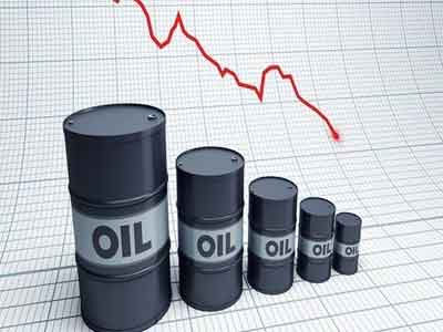 أسعار النفط تهبط متأثرة بزيادة إنتاج العراق وتصريحات إيرانية