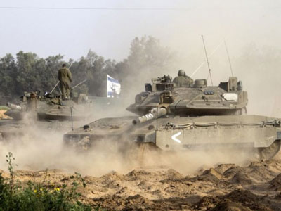 آليات الاحتلال إلأسرائيلي تتوغل شرق خزاعة