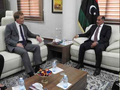 بيكر وكاجمان يبحثان تطورات المشهد السياسي الليبي والإعداد للانتخابات  