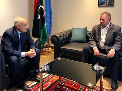 غسان سلامة يجتمع مع سفير روسيا لدى ليبيا إيفان مولوتكوف 