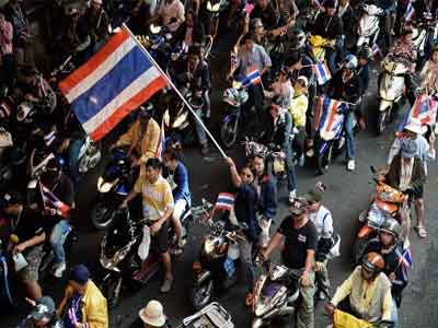 اكثر من 150 الف تايلاندي مجددا في الشارع للمطالبة بسقوط الحكومة