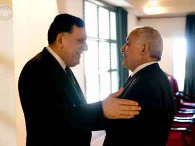 رئيس المجلس الرئاسي يجري محادثات في تونس مع المبعوث الأممي إلى ليبيا 