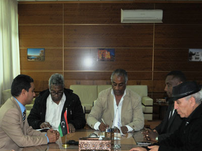 التوقيع على مذكرة اتفاق اطلاق قناة كنوز ليبيا السياحية