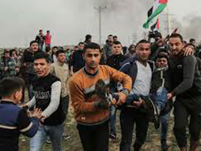 استشهاد طفل فلسطيني متأثرا بجروح اصيب بها خلال قمع قوات الصهاينة مسيرة سلمية شرق خان يونس 