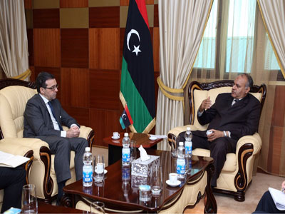 وزير الاقتصاد يجتمع مع سفير اسبانيا لدى ليبيا 