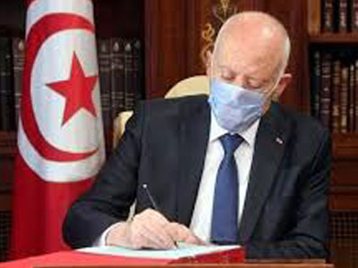 الرئيس التونسي يمدد حالة الطوارئ في بلاده لمدة ستة أشهر
