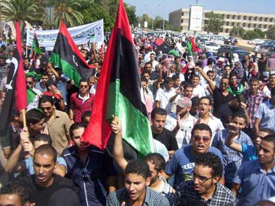 جامعة طرابلس تقيم احتفالا كبيراً ابتهاجا بالذكرى الثانية لثورة 17 فبراير 