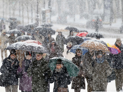 إعلان حالة الطوارئ في صربيا بسبب الرياح العاتية والثلوج الكثيفة 