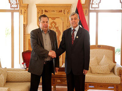 نوري أبوسهمين وسفير روسيا لدى ليبيا 