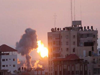 الطيران الحربي الإسرائيلي يشن غارتين على غزة 