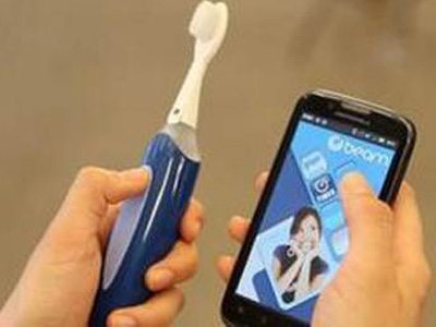 شركة أمريكية تبتكر فرشاة أسنان ذكية بتقنية البلوتوت 