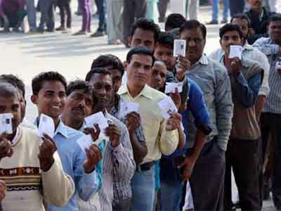 بدء الإنتخابات في العاصمة الهندية نيودلهي 