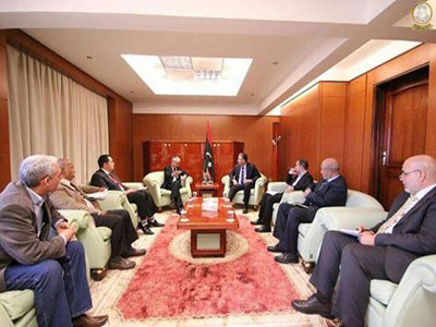 وزير المواصلات المفوض يلتقي السفير البريطاني لدي ليبيا