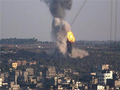 جيش الاحتلال يقصف موقعًا لحماس جنوب غزة