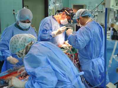 استئناف عمليات جراحة القلب كبار بمستشفى طرابلس الجامعي الطبي 