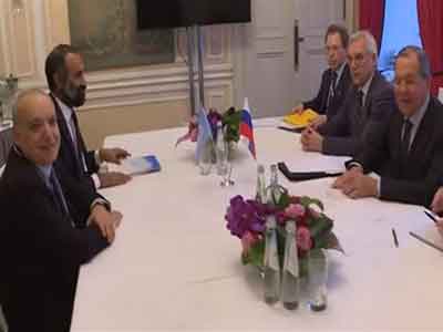 وزير الخارجية الروسي يبحث مع غسان سلامة أهمية تعزيز الجهود الدولية في ليبيا