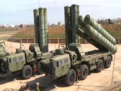 روسيا تنشر منظومة صواريخ إس 400 في بيلاروس
