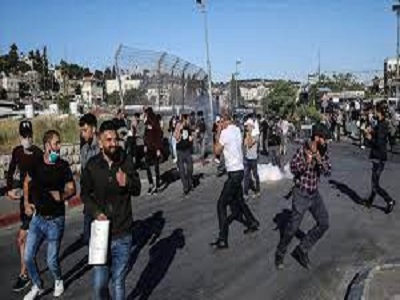 صابة ثلاثة فلسطينيين بجروح وعدد آخر بحالات اختناق خلال قمع قوات الاحتلال لمسيرة كفر قدوم الاسبوعية