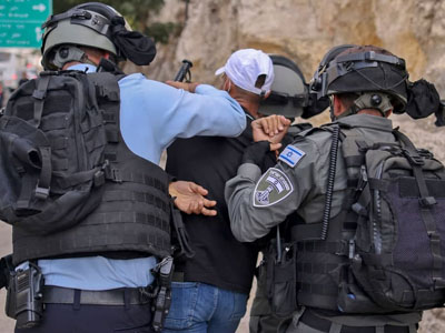 قوات الاحتلال تعتقل ثلاثة شبان من حي الشيخ جراح في القدس