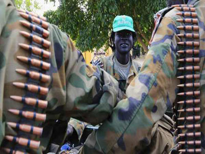 السودان يجرد كتيبة متمردة جنوبية من السلاح