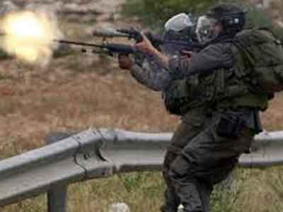 القوات الإسرائيلية تطلق النار على طول الحدود الجنوبية الشرقية لقطاع غزة
