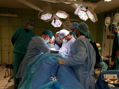 عملية جراحية ناجحة لجرّاحي مركز بنغازي الطبي 