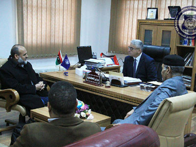 وزير الداخلية المفوض يلتقي عميد وأعضاء المجلس البلدي الزنتان
