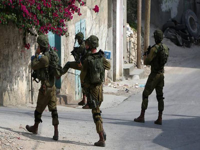 فلسطين المحتلة: الاحتلال يشن حملة اعتقالات ويصادر اراضي الفلسطينيين