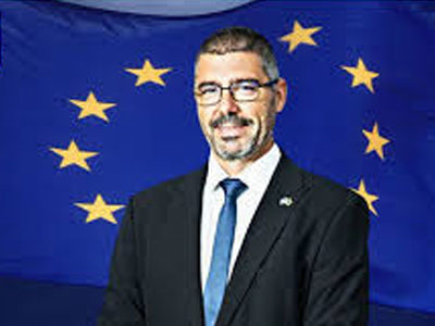 رئيس البعثة الأوروبية لدى ليبيا: الأسابيع القادمة ستكون حاسمة 