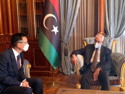سيالة يبحث مع سفير كوريا الجنوبية لدى ليبيا عودة الشركات الكورية لاستئناف اعمالها في مشاريع البنية التحتية واعادة الاعمار  
