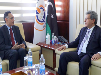 لانتعاش وازدهار الإقتصاد الليبي : وزيرا الاقتصاد والنفط والغاز يناقشان التعاون و النشاطات المشتركة بينهما  