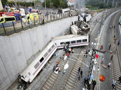 الشرطة الاسبانية أحصت 78 جثة وأوقفت سائق القطار