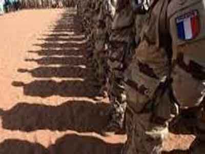 فرنسا تؤكد مقتل ثلاثة من جنودها شرق ليبيا