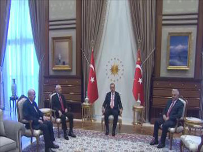 توافق تركي لتعديل الدستور ومكافحة الإرهاب