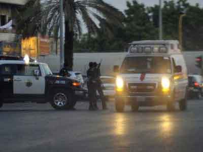 السعودية: مقتل رجل أمن و إصابة 3 إثر هجوم على دورية في القطيف