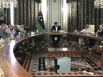 رئيس المجلس الرئاسي لحكومة الوفاق الوطني يستقبل وفدا من مدينة الزاوية  